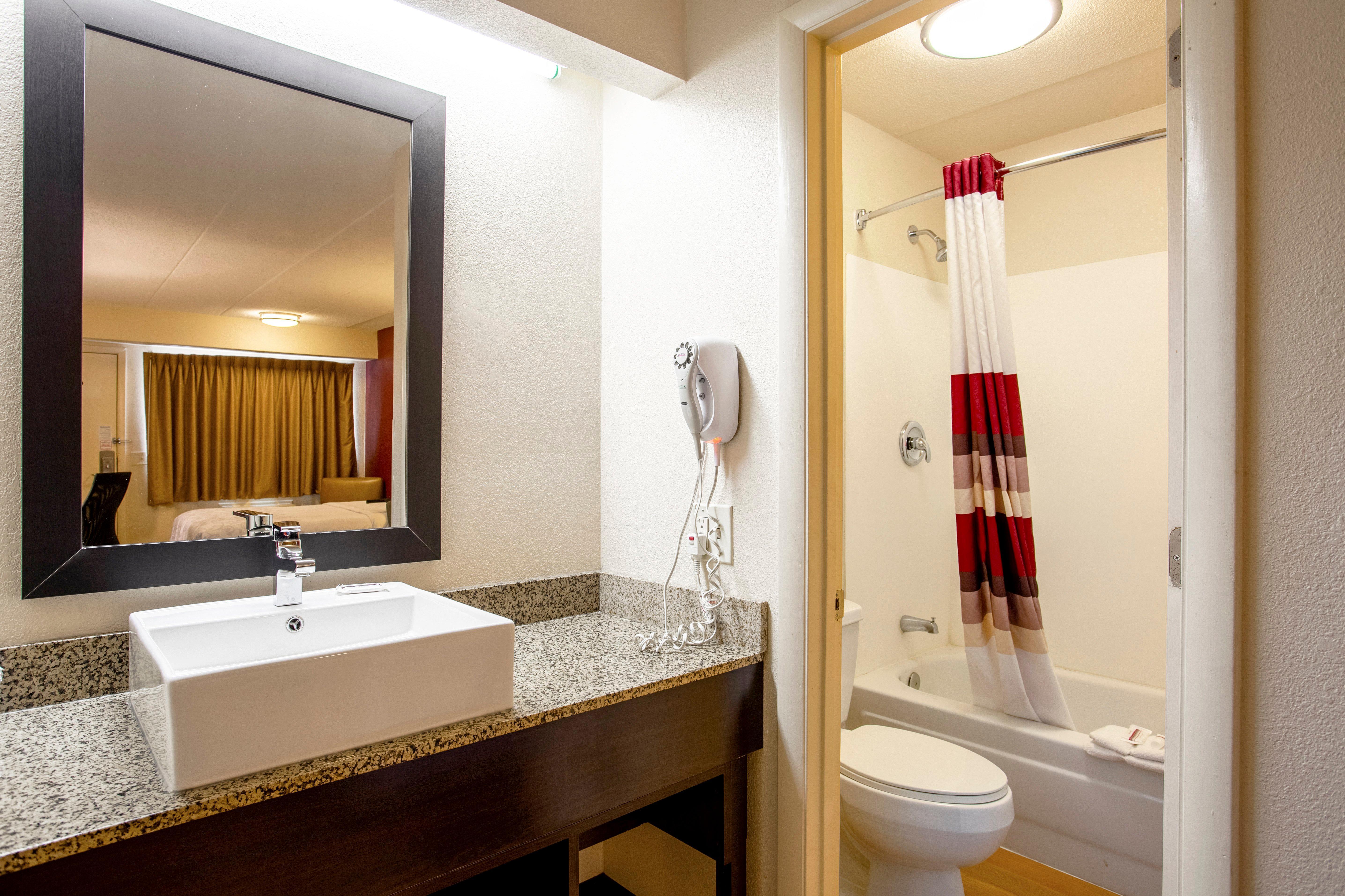 Red Roof Inn Plus+ Wilmington - Newark Christiana Exteriör bild