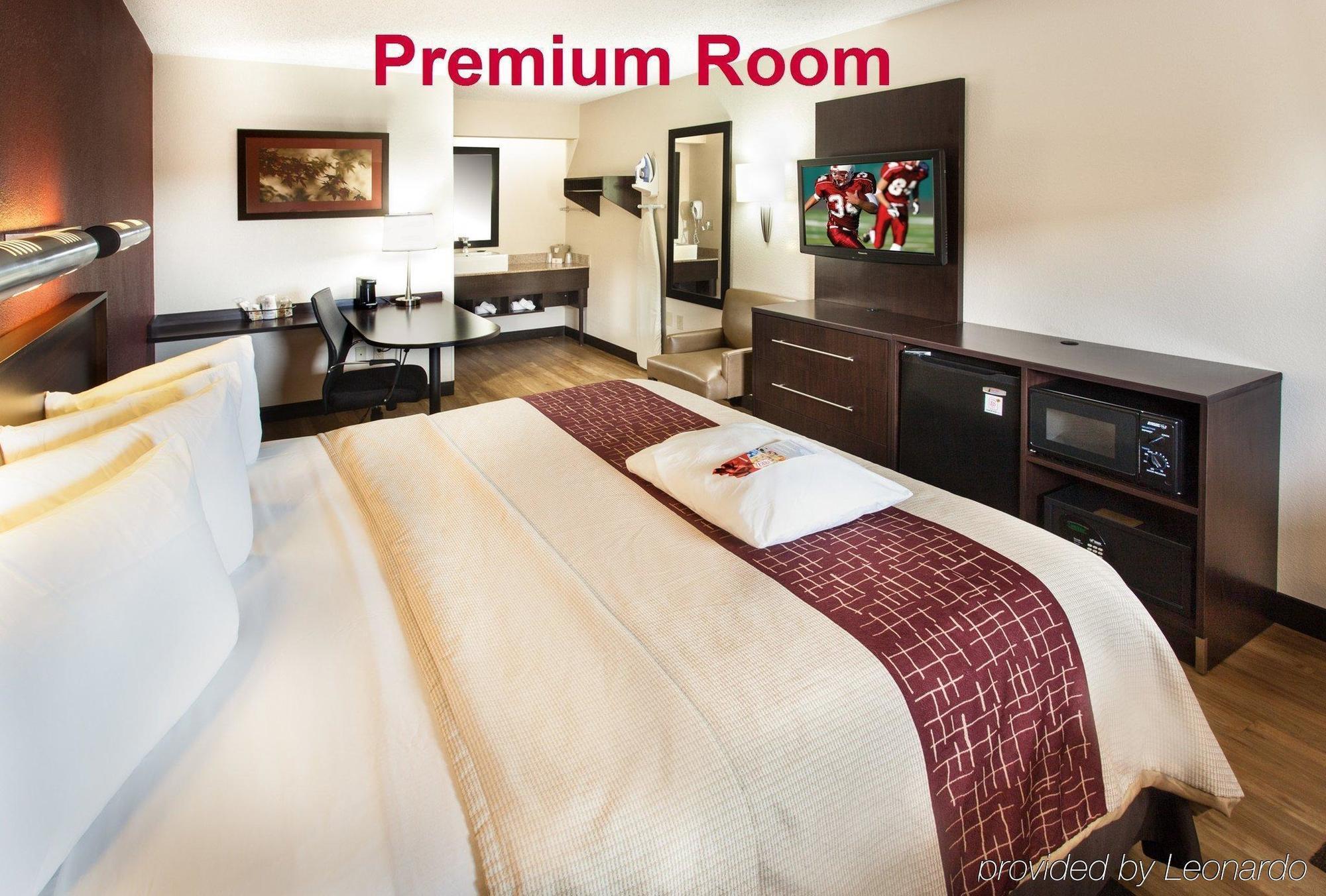 Red Roof Inn Plus+ Wilmington - Newark Christiana Exteriör bild