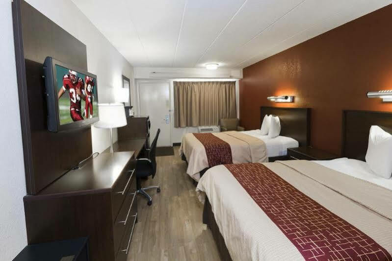 Red Roof Inn Plus+ Wilmington - Newark Christiana Exteriör bild