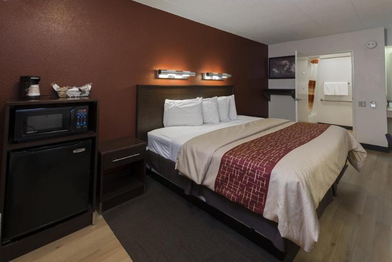 Red Roof Inn Plus+ Wilmington - Newark Christiana Exteriör bild
